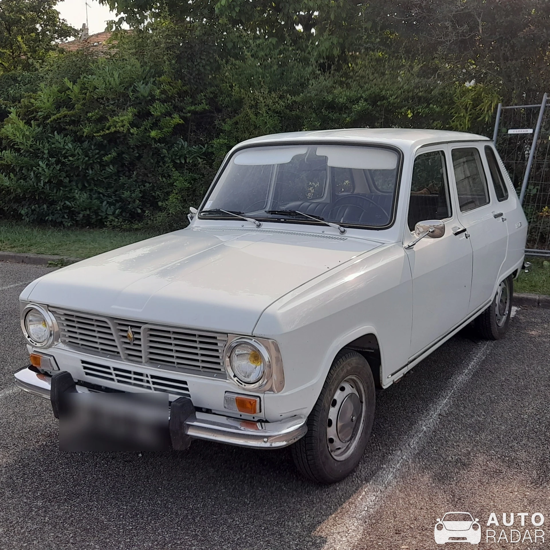 Renault 6 spotted in Saint-Pierre-de-Chandieu
