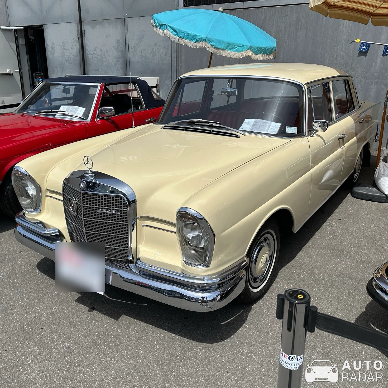 Mercedes-Benz 220 SE spotted in Luzern