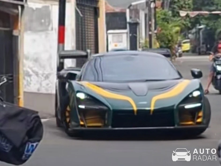 McLaren Senna spotted in Jakarta Utara, Indonesia