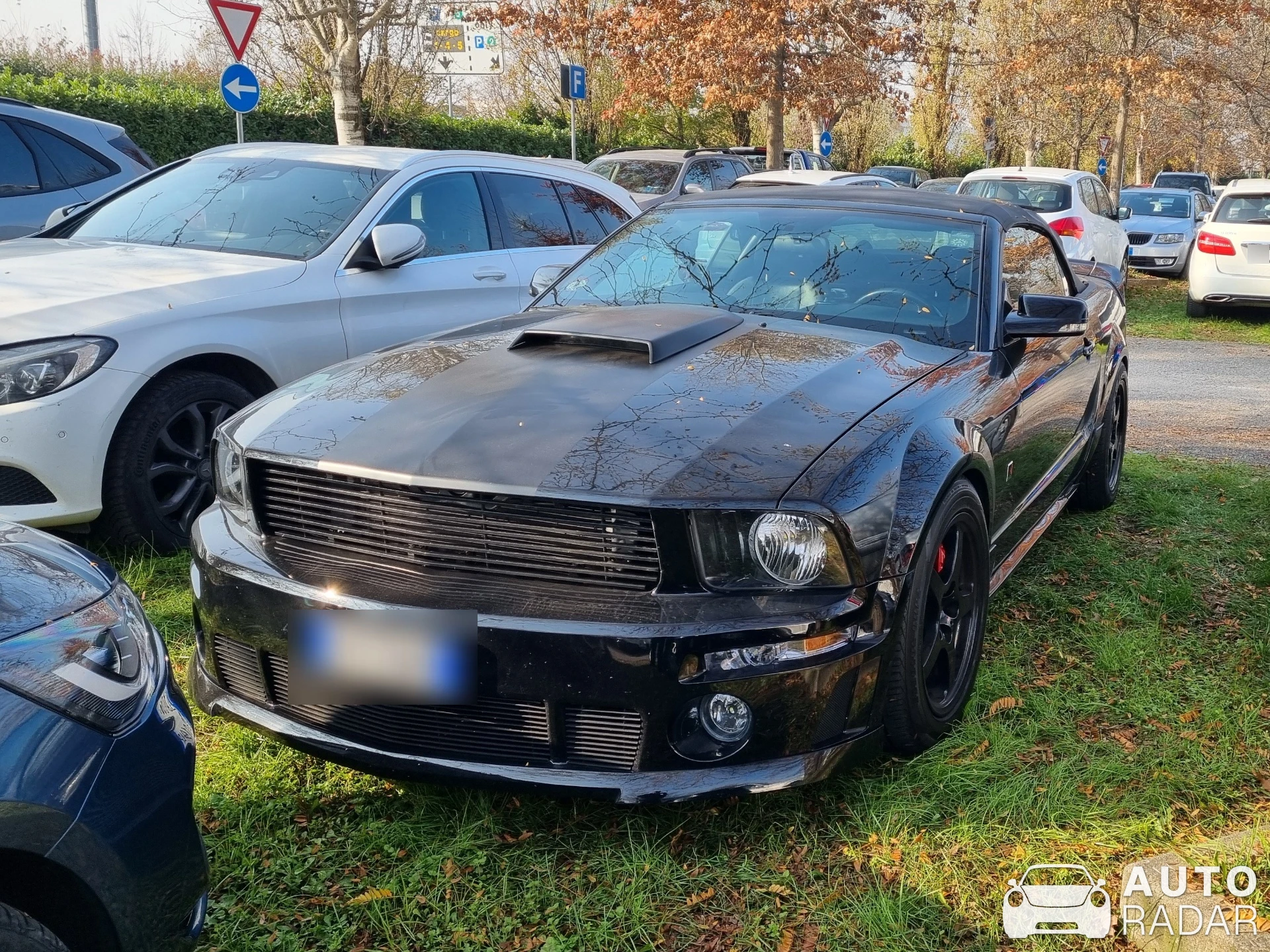 Ford Mustang Roush 5.0 Stage 3 2011 spotted in Rho, Italia