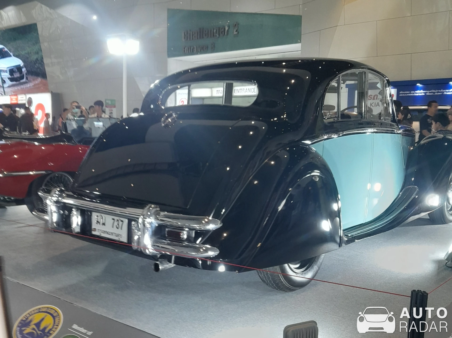 Jaguar Mark V spotted in Pak Kret
