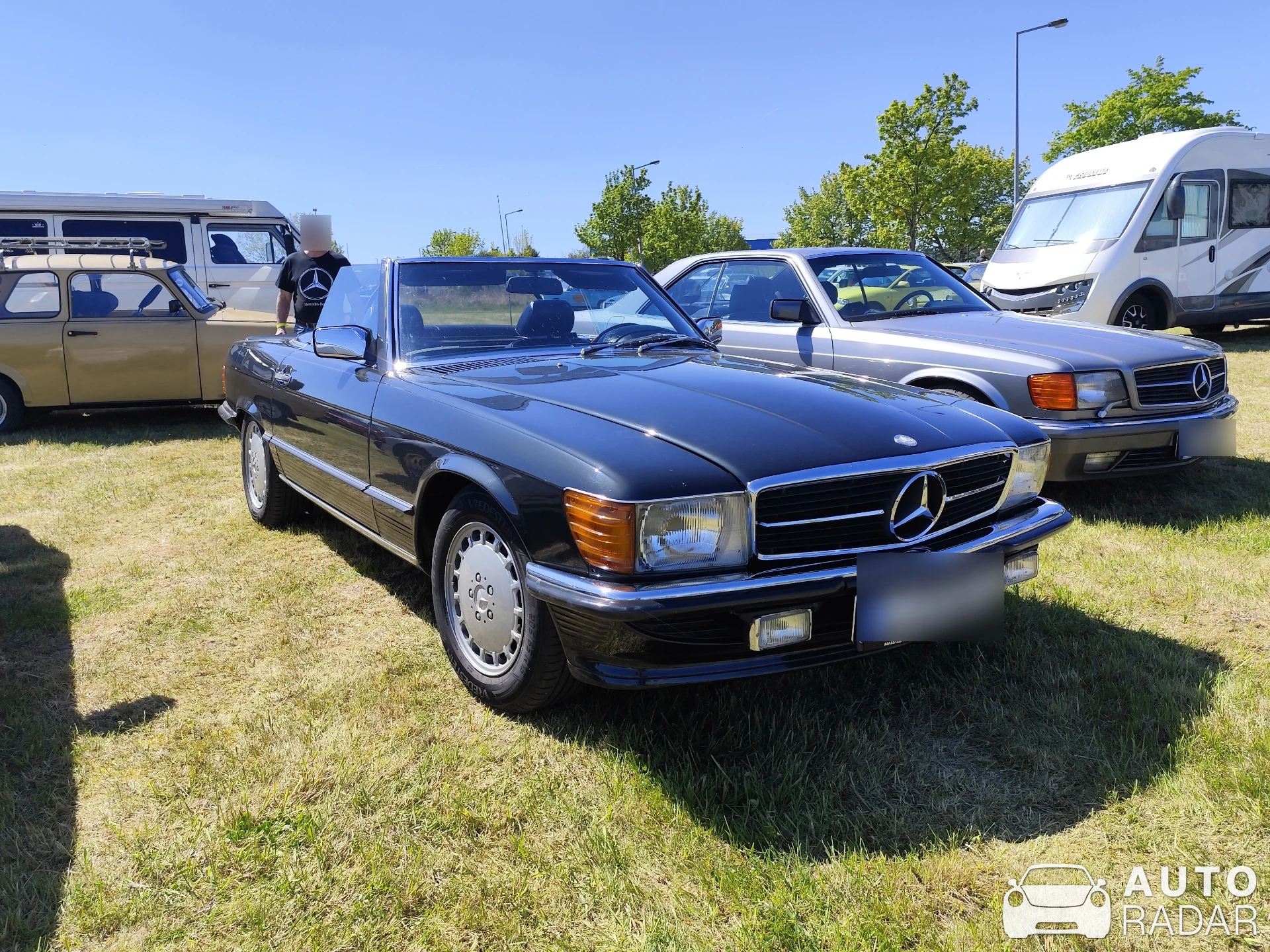 Mercedes-Benz 500SL R107 spotted in Hartmannsdorf
