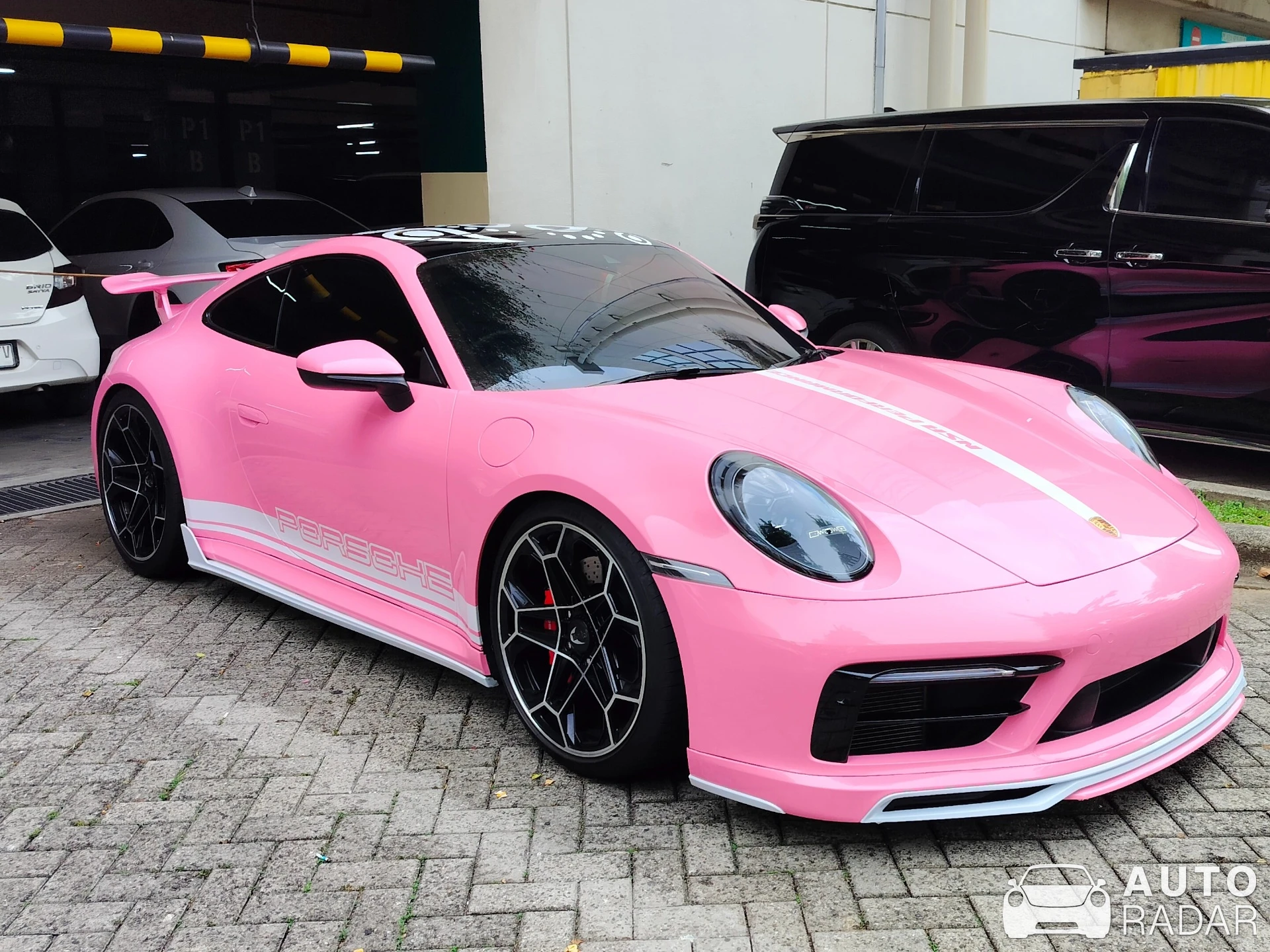 Porsche 992 Carrera 4S MkI spotted in Kota Jakarta Pusat, Indonesia
