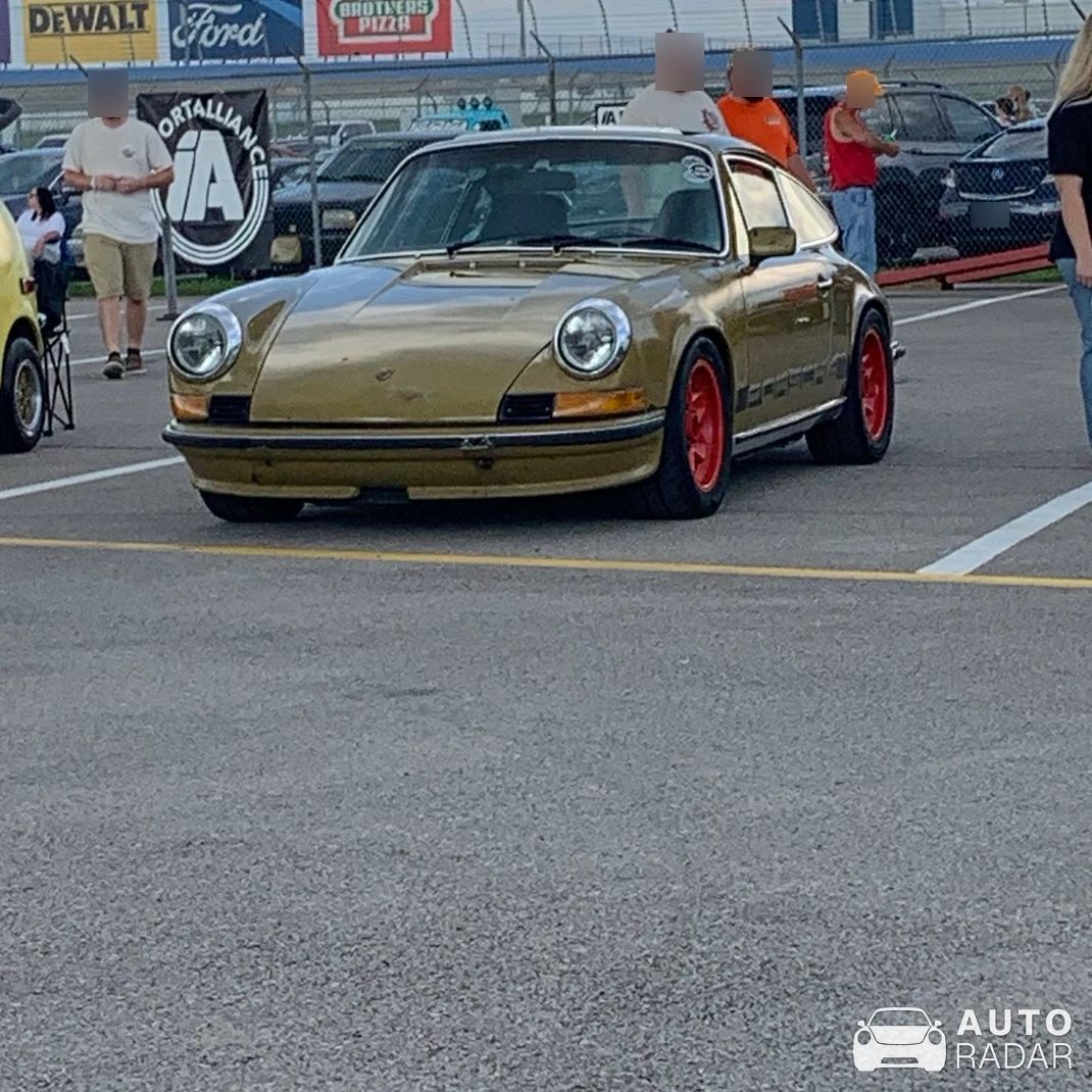 Porsche 911 Carrera RS 2.7 spotted in Lebanon, United States