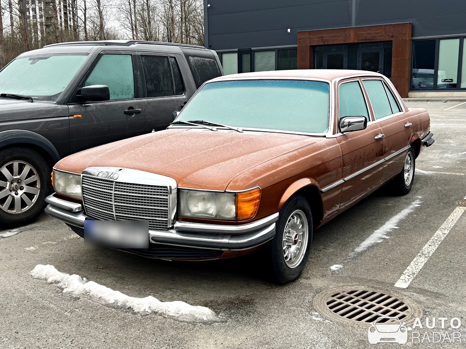 Mercedes-Benz 450 SEL spotted in Tallinn