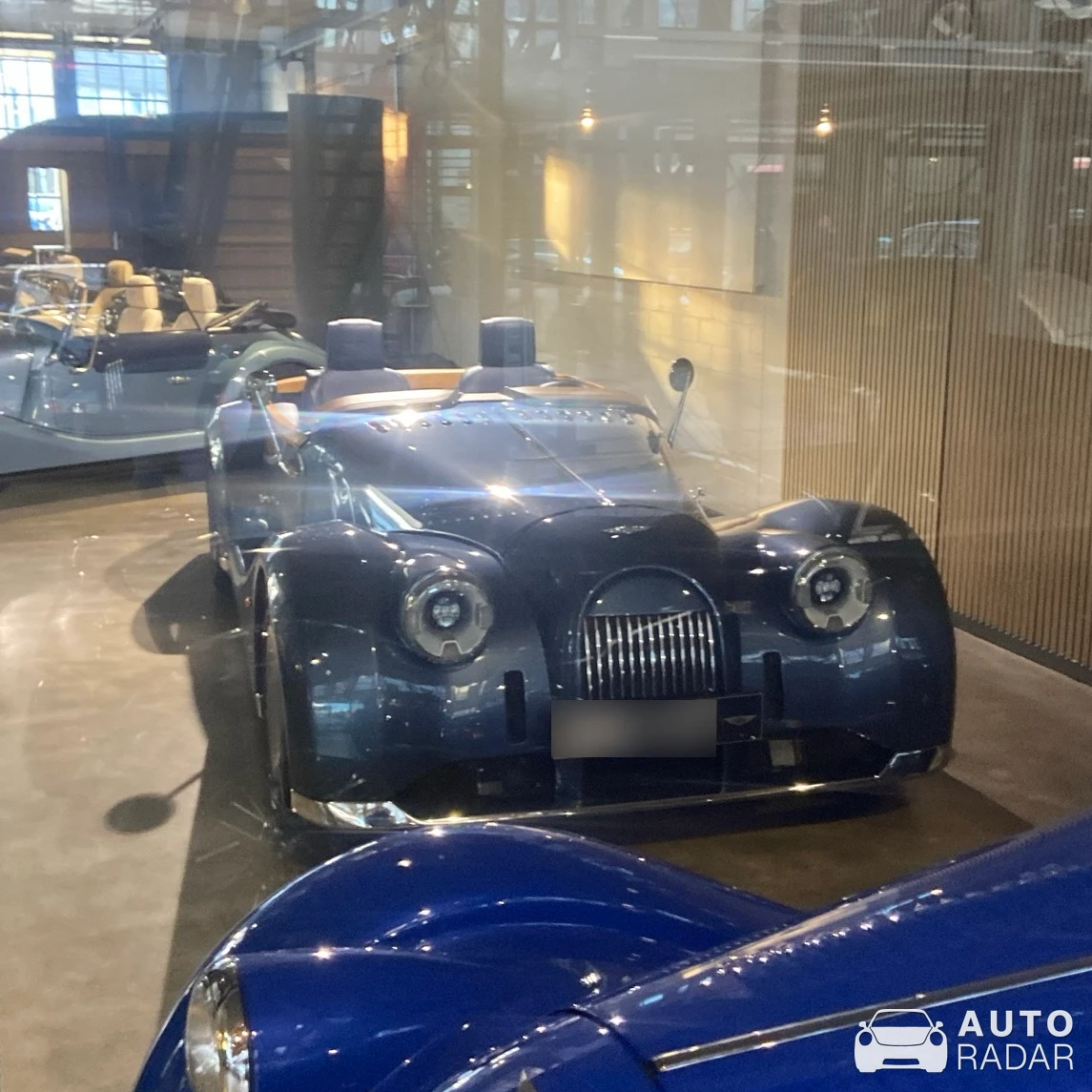 Morgan Midsummer spotted in Düsseldorf