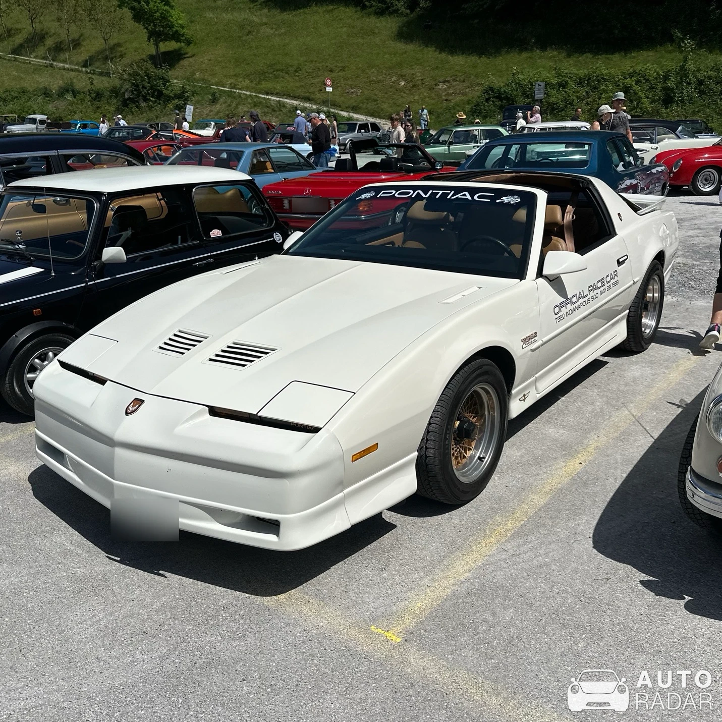 Pontiac Firebird Turbo Trans Am 20th Anniversary Pace Car Edition spotted in Dürnten