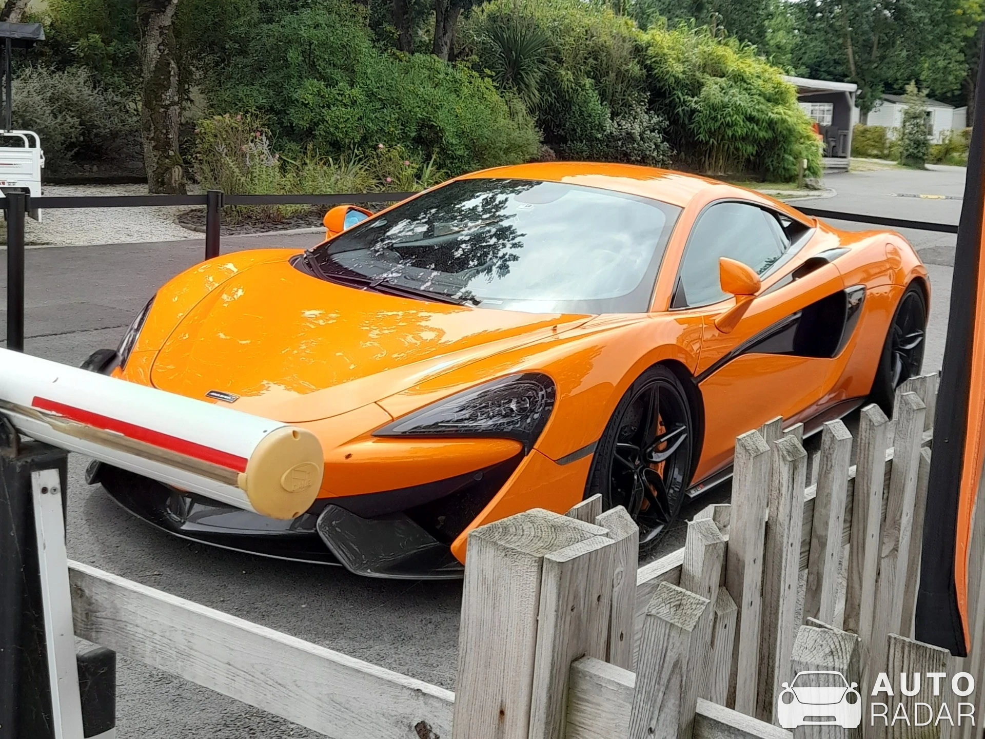 McLaren 570GT spotted in Villeneuve-en-Retz, France