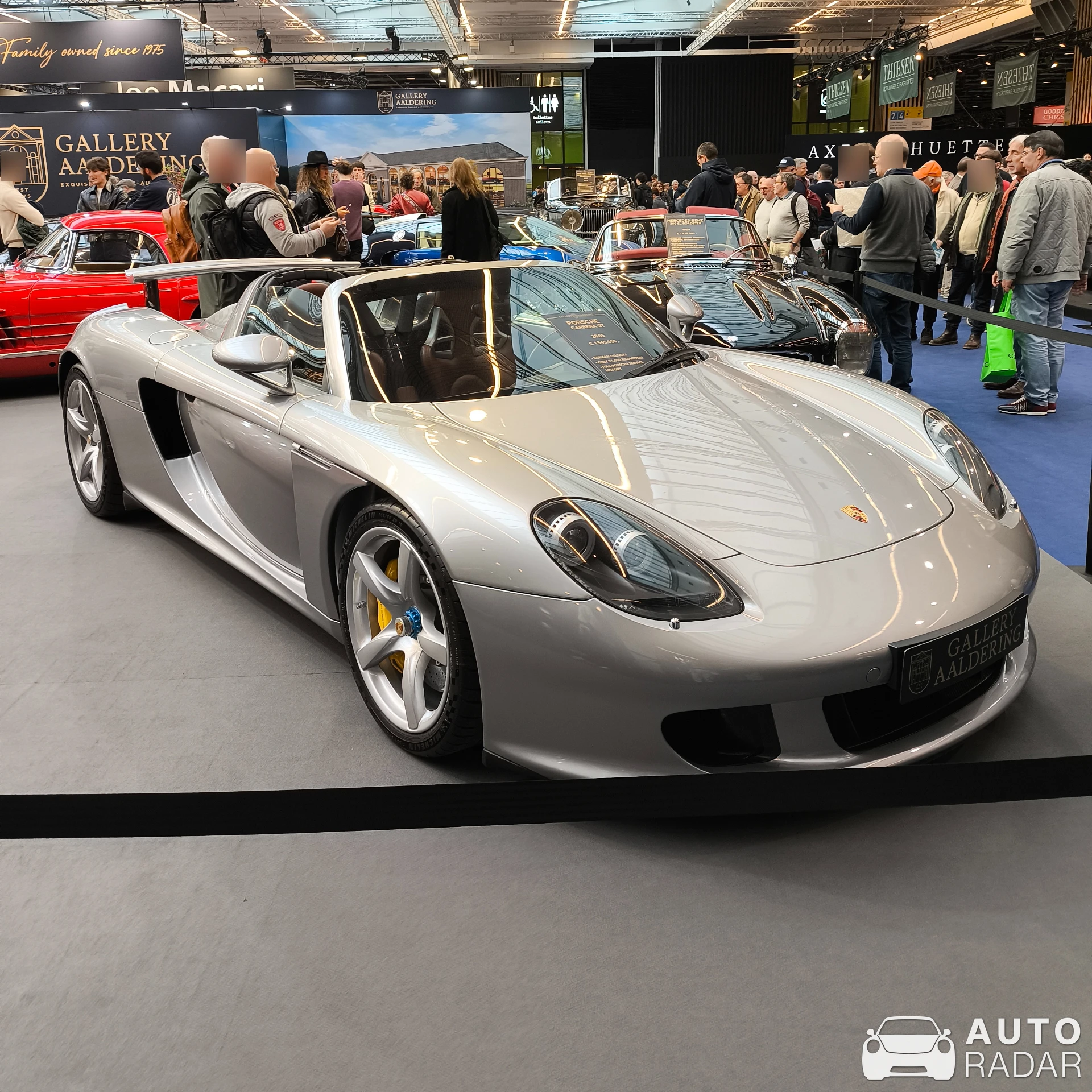 Porsche Carrera GT spotted in Vanves, France