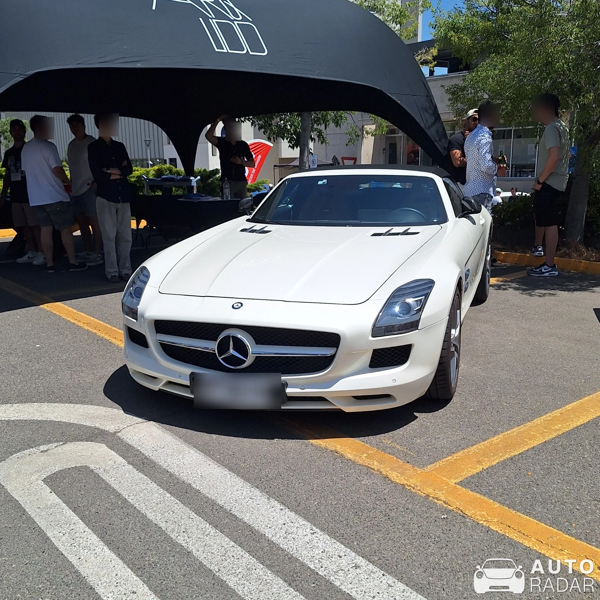 Mercedes-Benz SLS AMG spotted in Las Condes, Chile