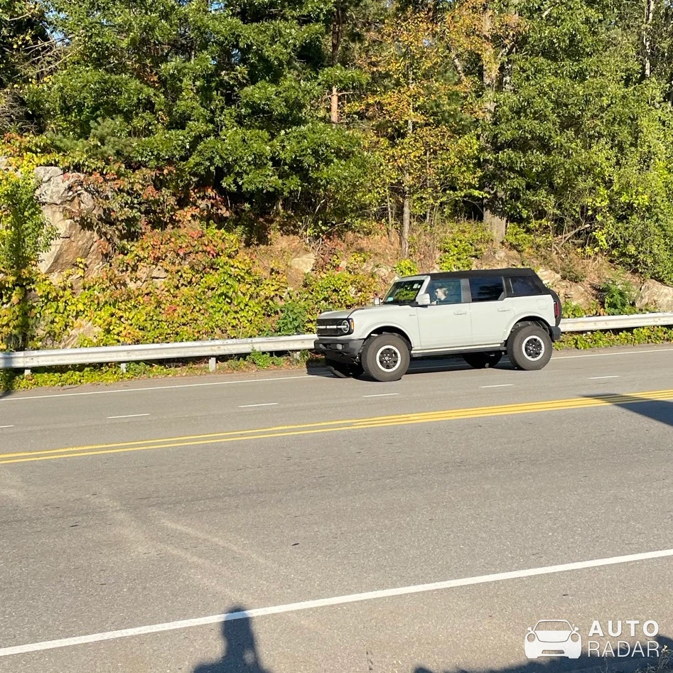 Ford Bronco 4-door spotted in Cambridge