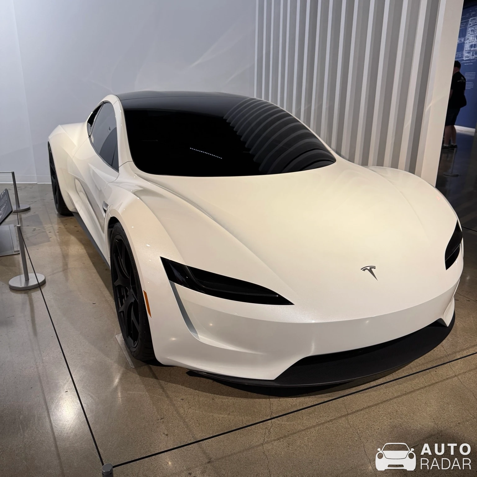 Tesla Roadster spotted in Los Angeles, Соединенные Штаты Америки