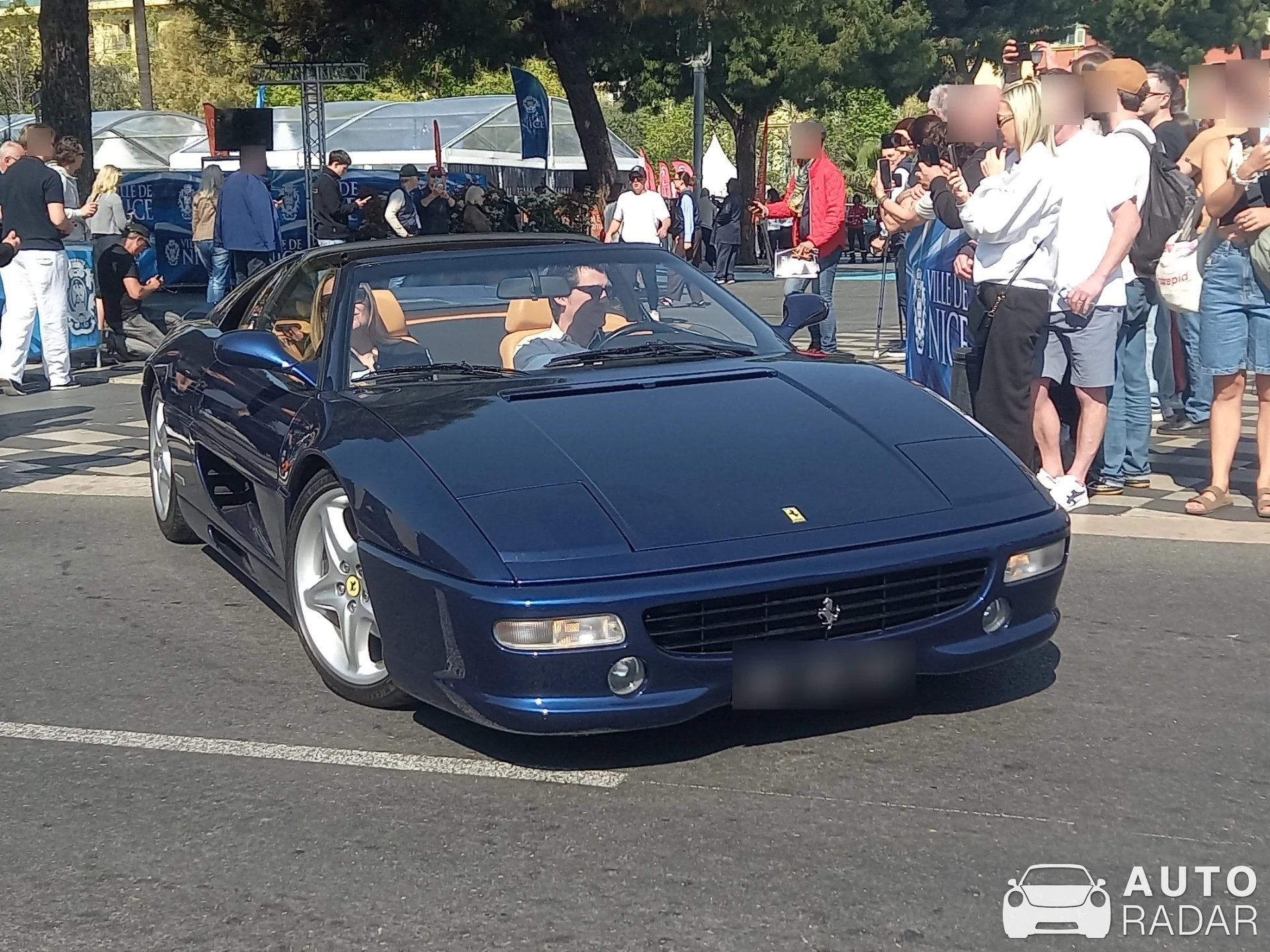 Ferrari F355 F1 GTS spotted in Nice