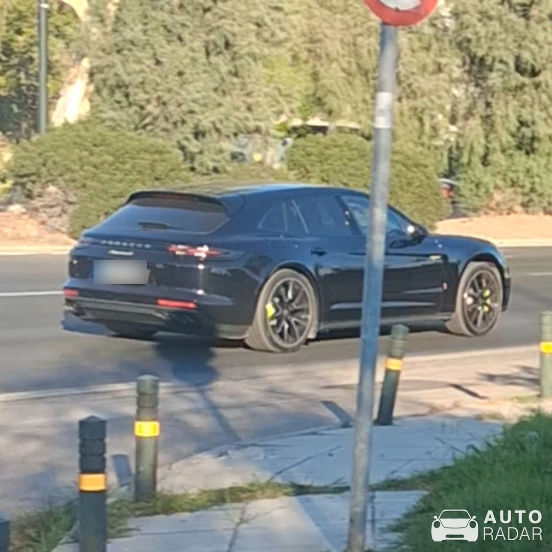 Porsche 971 Panamera 4 Sport Turismo spotted in Voula