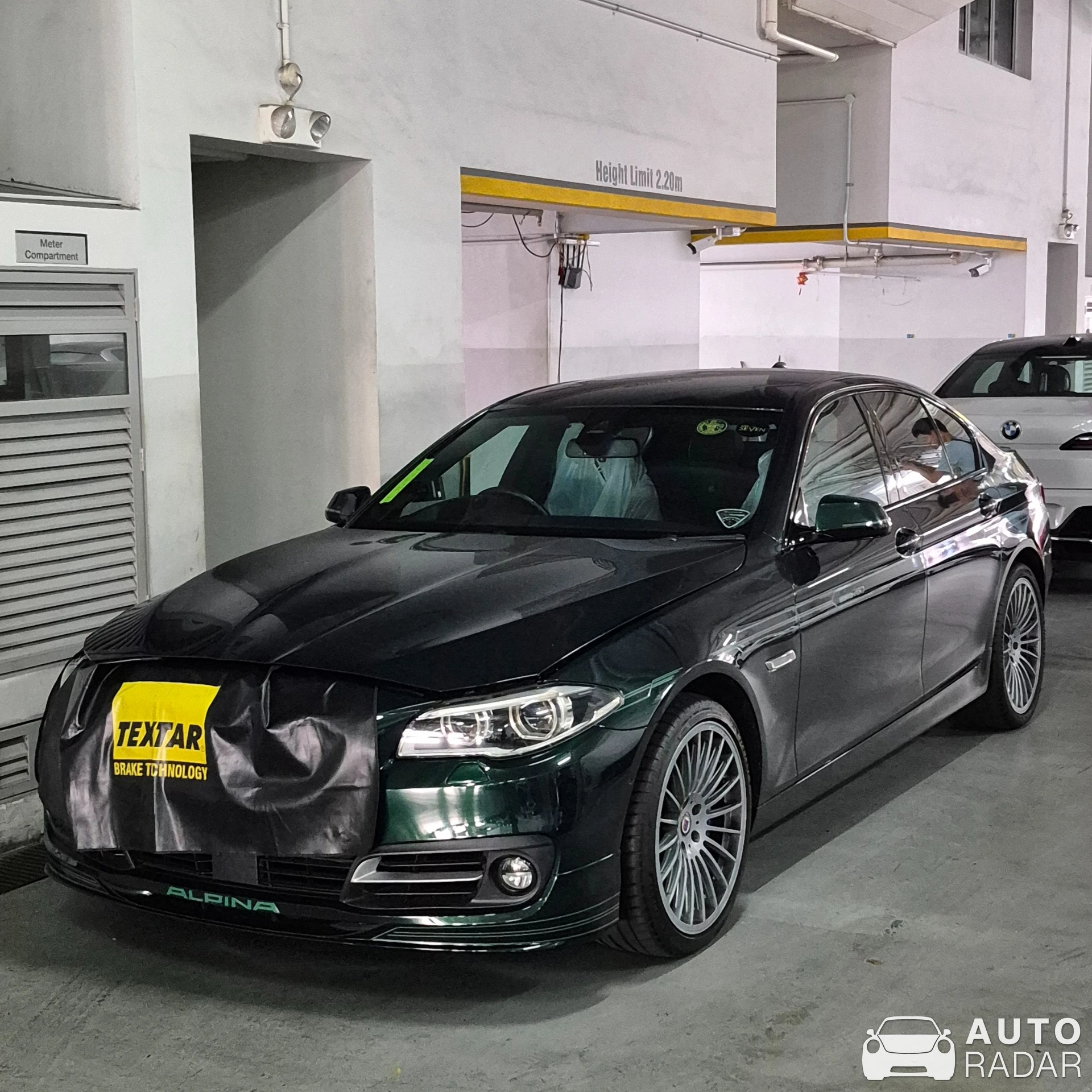 Alpina B5 BiTurbo 50 Anniversary Edition spotted in Singapore