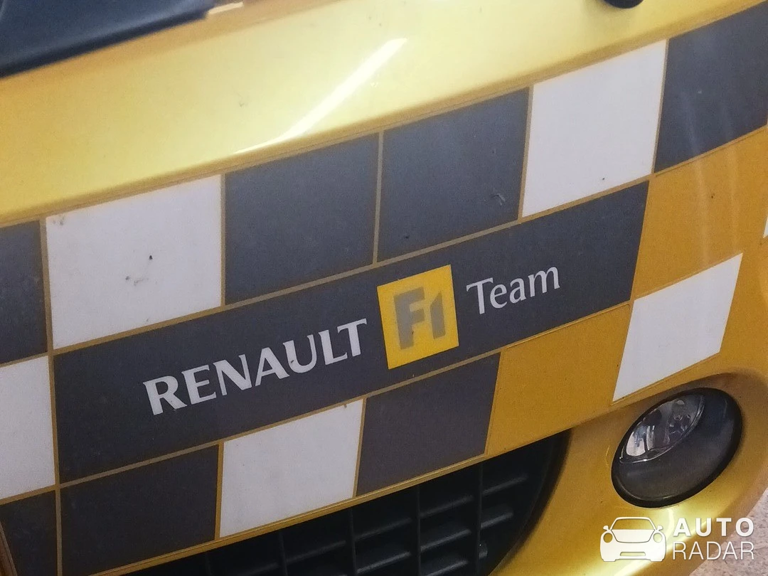 Renault Megane RS F1 Team R26 spotted in Le Puech