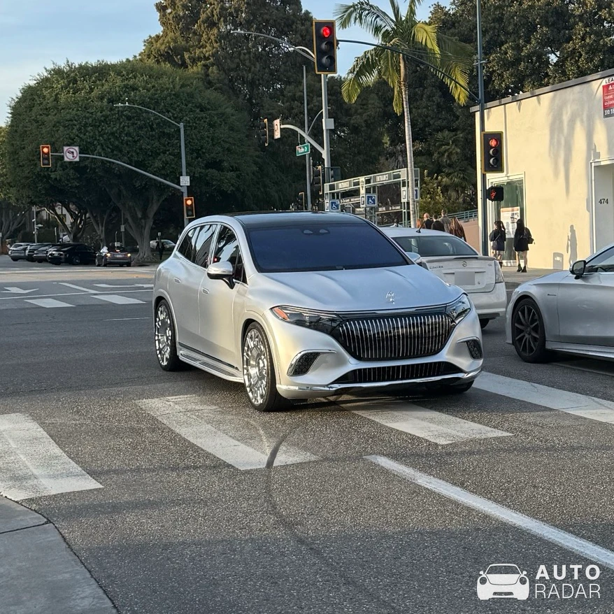 Mercedes-Maybach EQS spotted in Beverly Hills