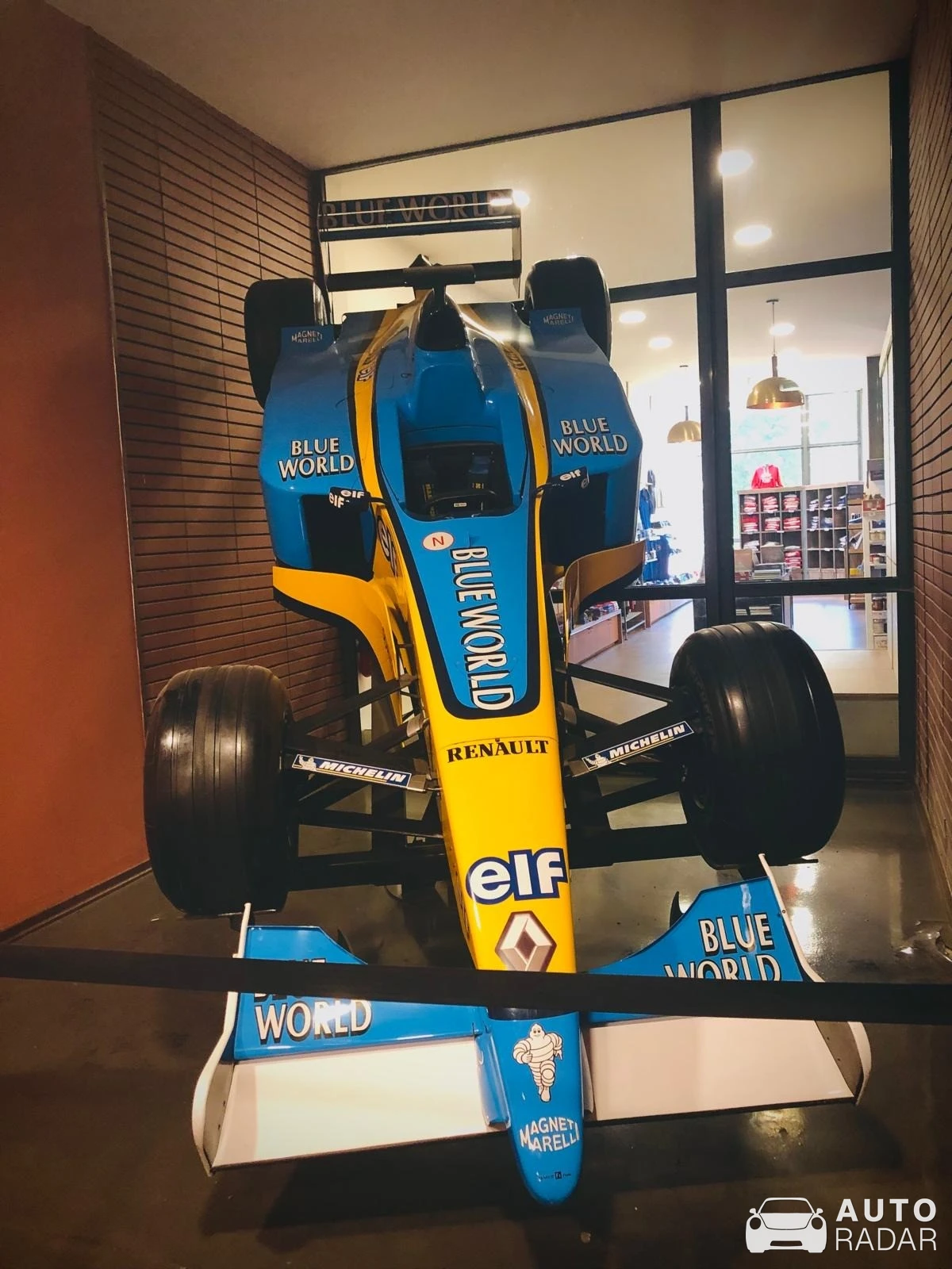 Renault F1 R25 spotted in Mulhouse