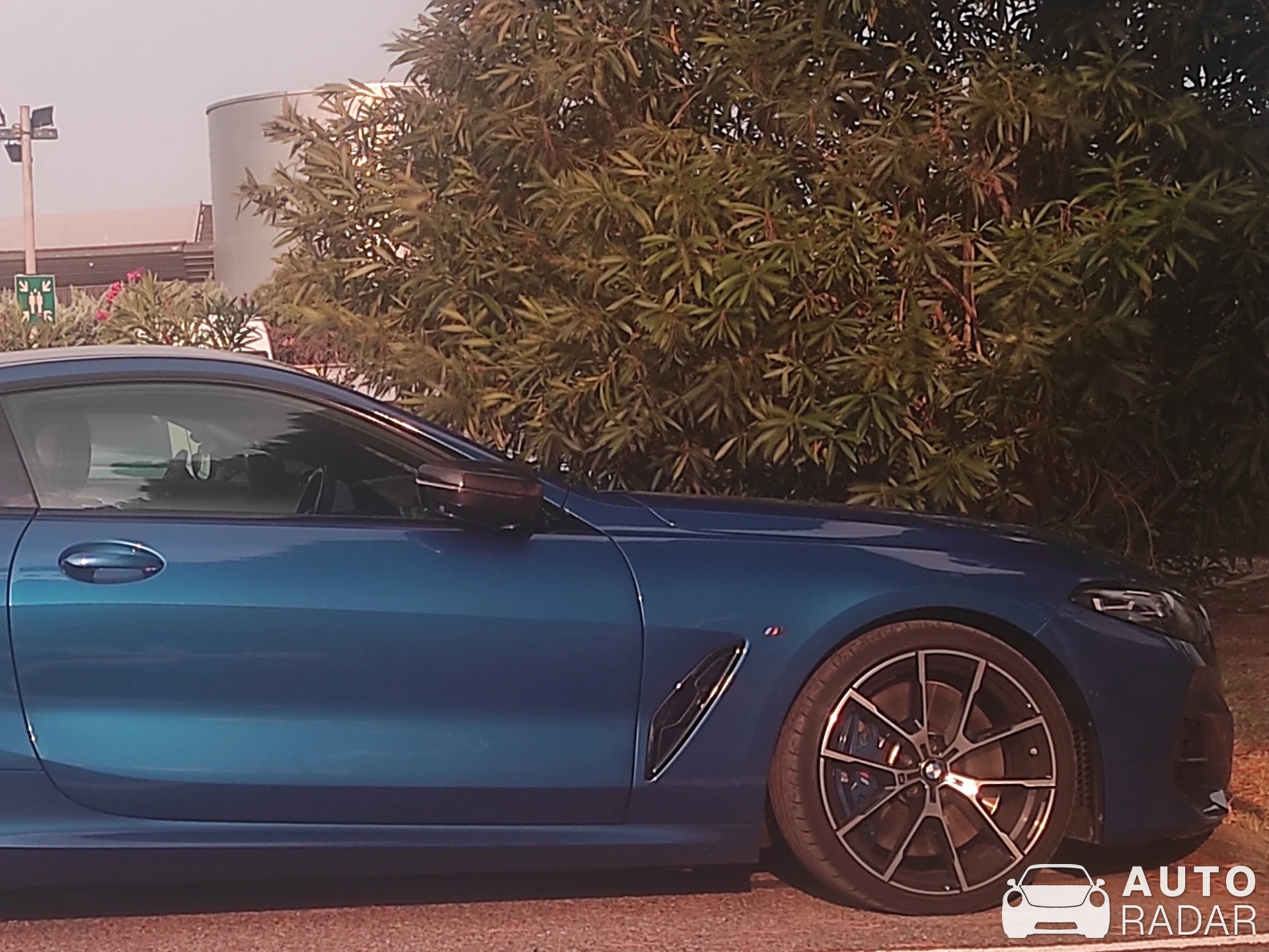 BMW M850i G15 Coupé spotted in Carcassonne