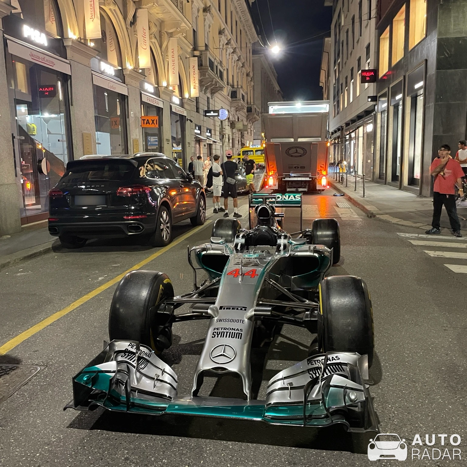 Mercedes W05 spotted in Milano