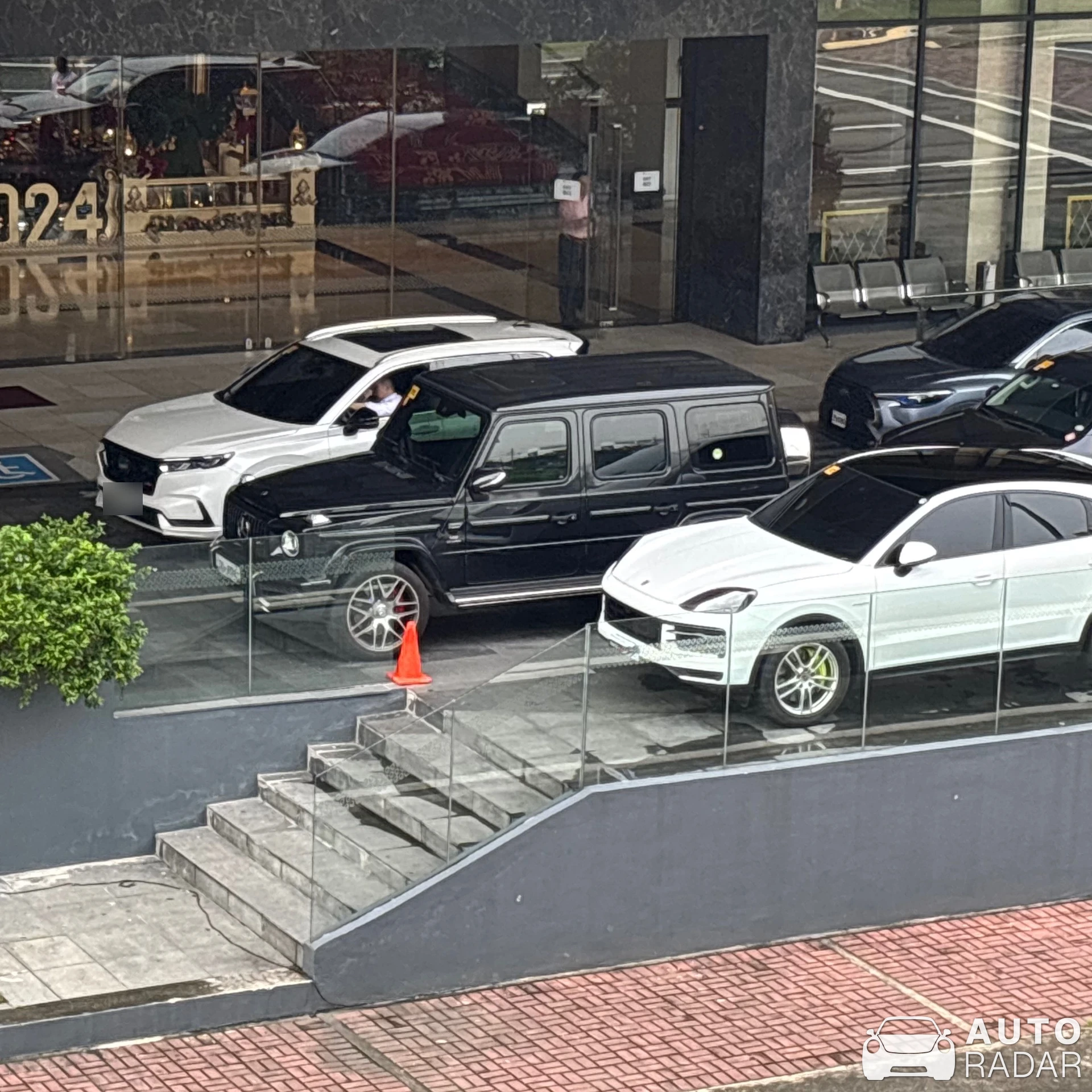 Mercedes-Benz G 63 W463 spotted in Parañaque, Philippines