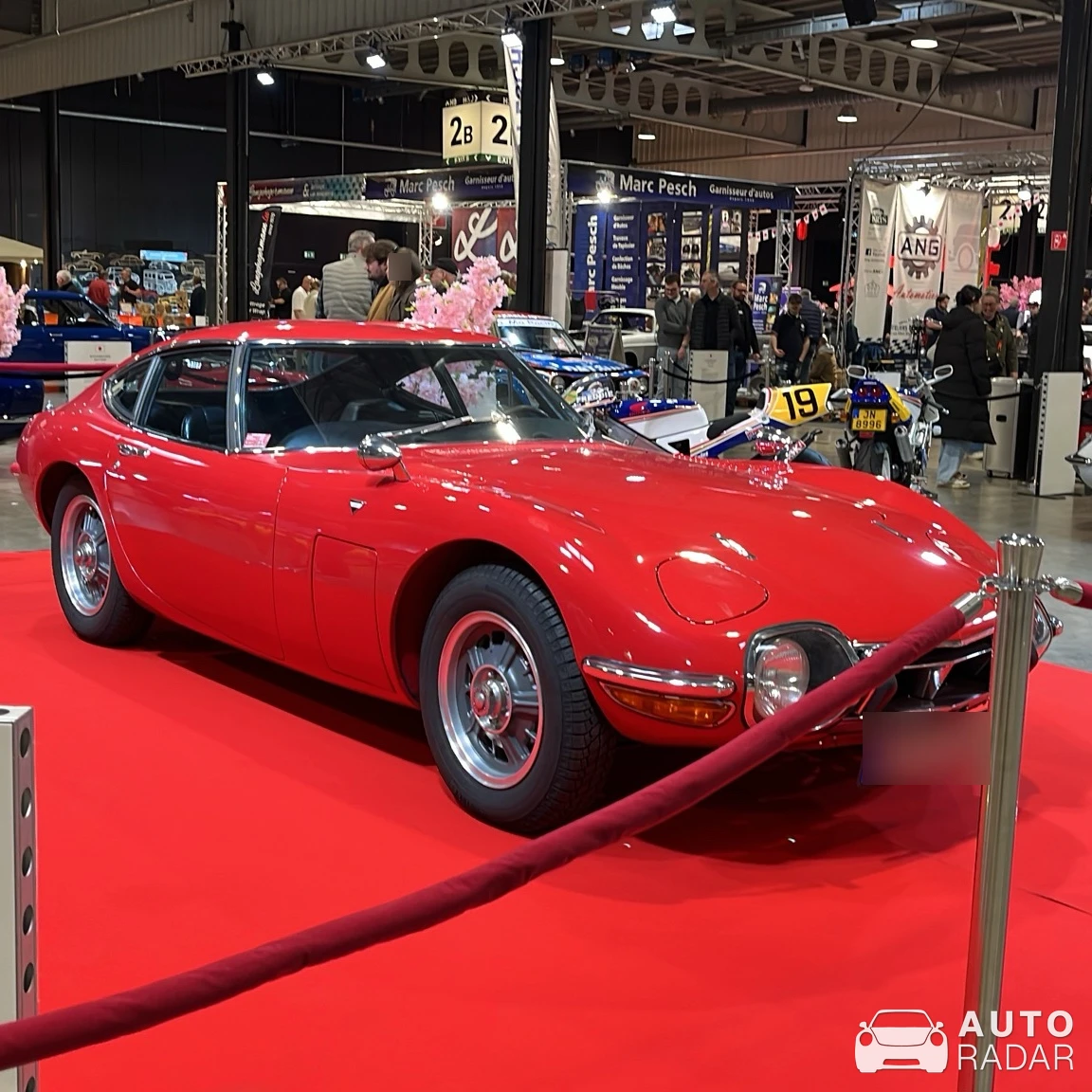 Toyota 2000GT spotted in Schëtter