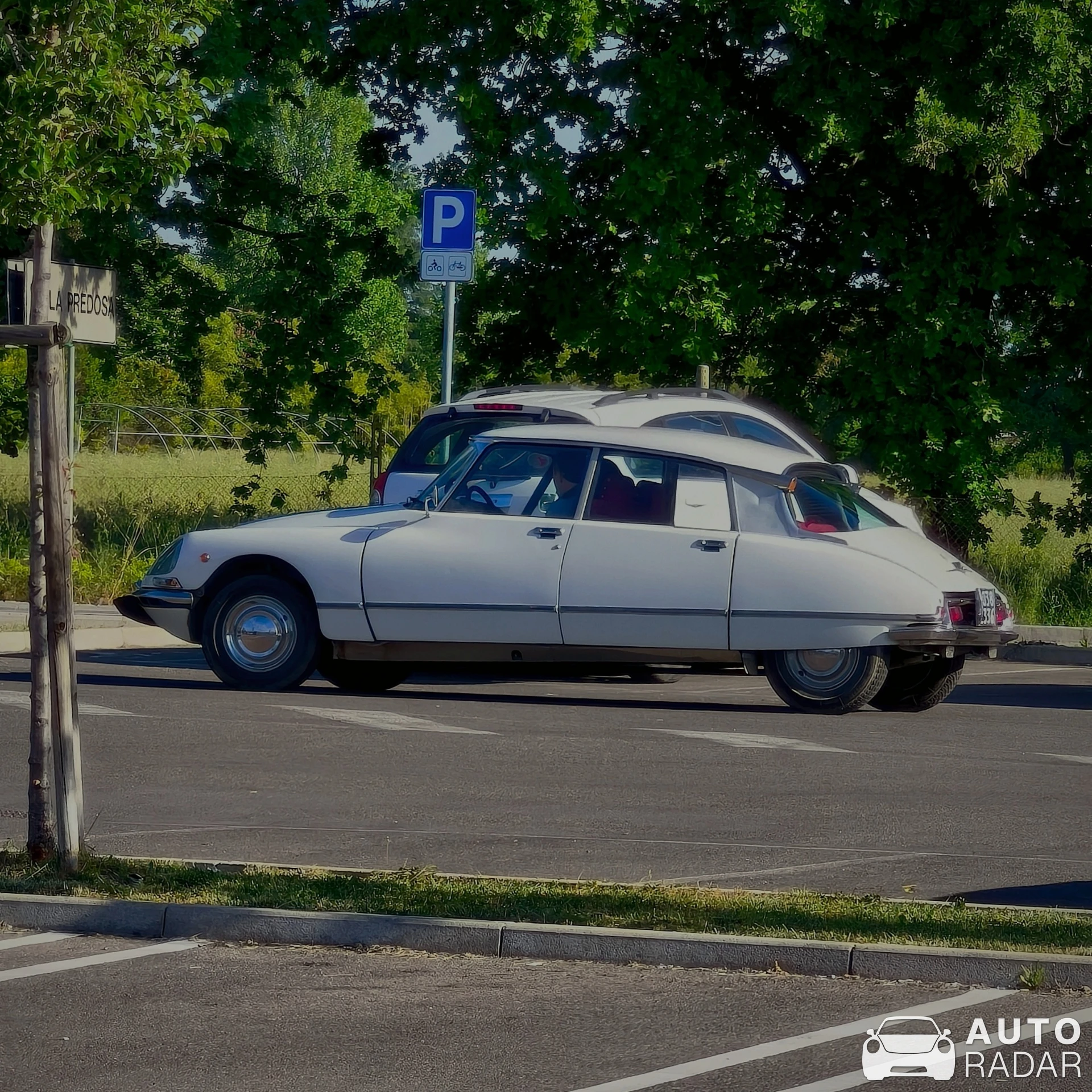 Citroën DS 21 Pallas spotted in Zola Predosa