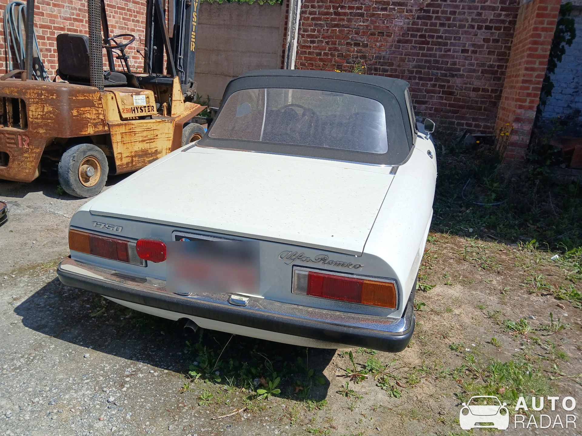 Alfa Romeo 1750 spider spotted in Kuurne