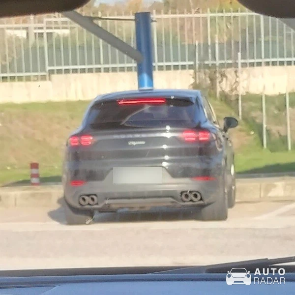 Porsche Cayenne Coupé spotted in Ceccano, Italy