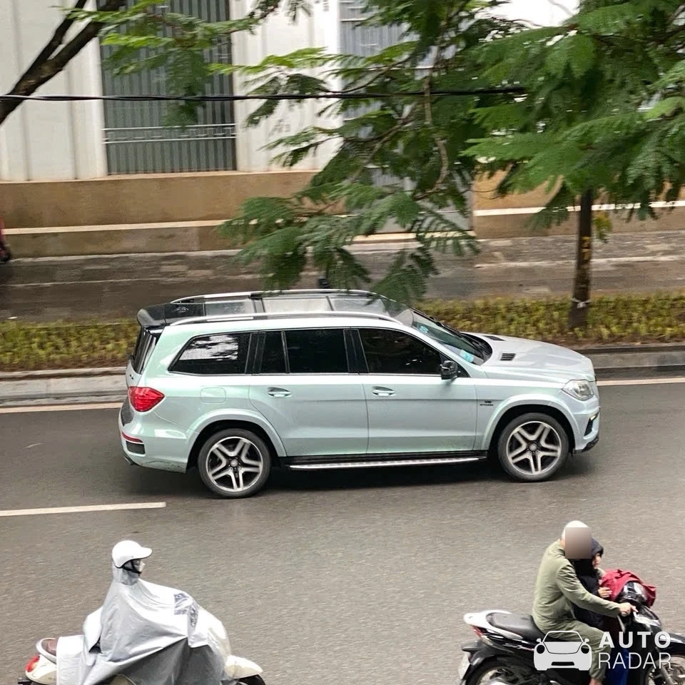 Mercedes-AMG GLS 63 X166 spotted in Hoàn Kiếm, Việt Nam