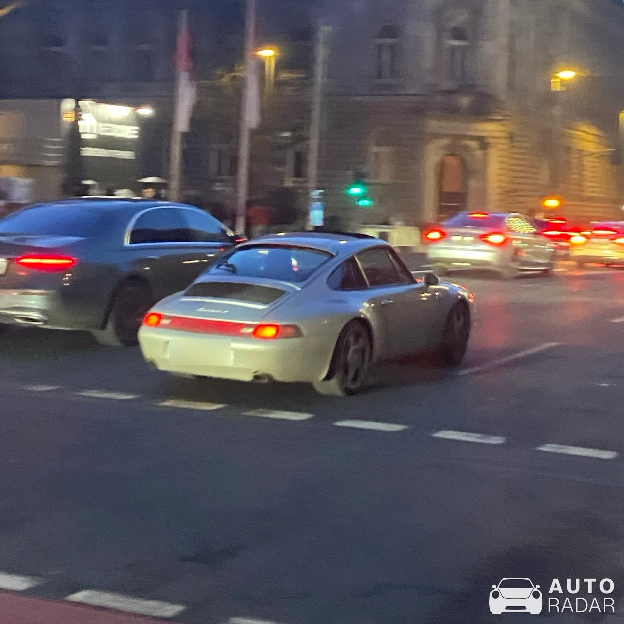 Porsche 993 Carrera 4S spotted in Düsseldorf, Deutschland