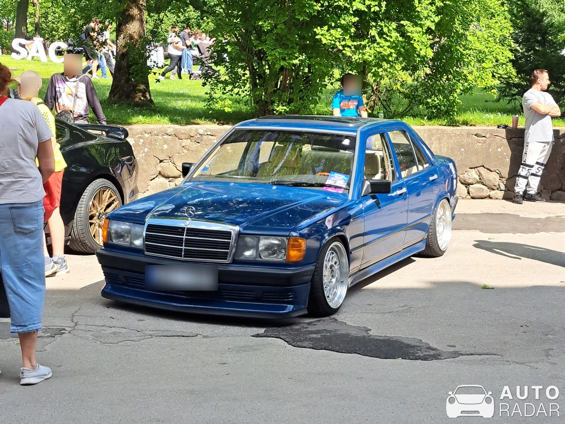 Mercedes-Benz 190 E W201 spotted in Dobele