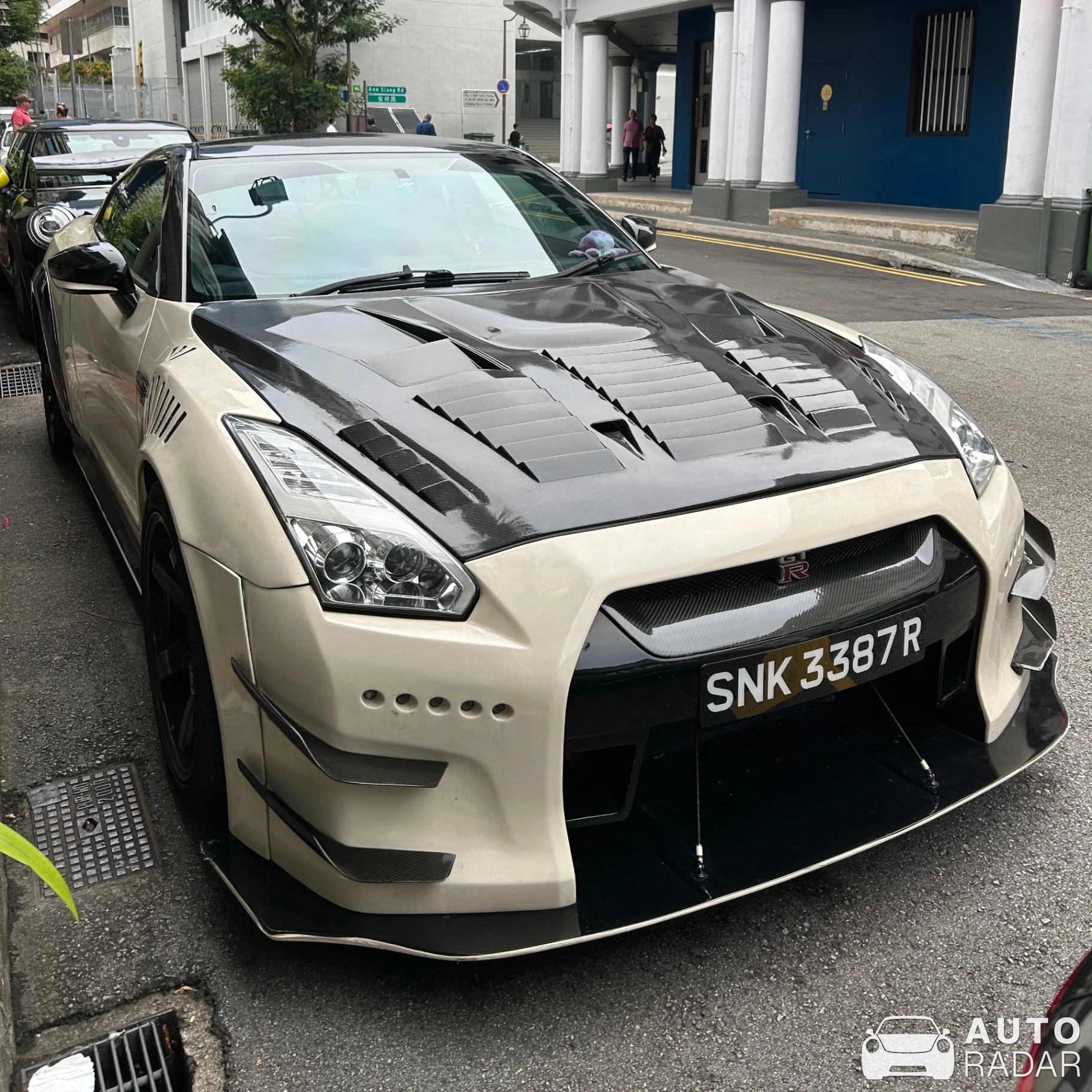 Nissan GT-R R35 spotted in Singapore, Singapur
