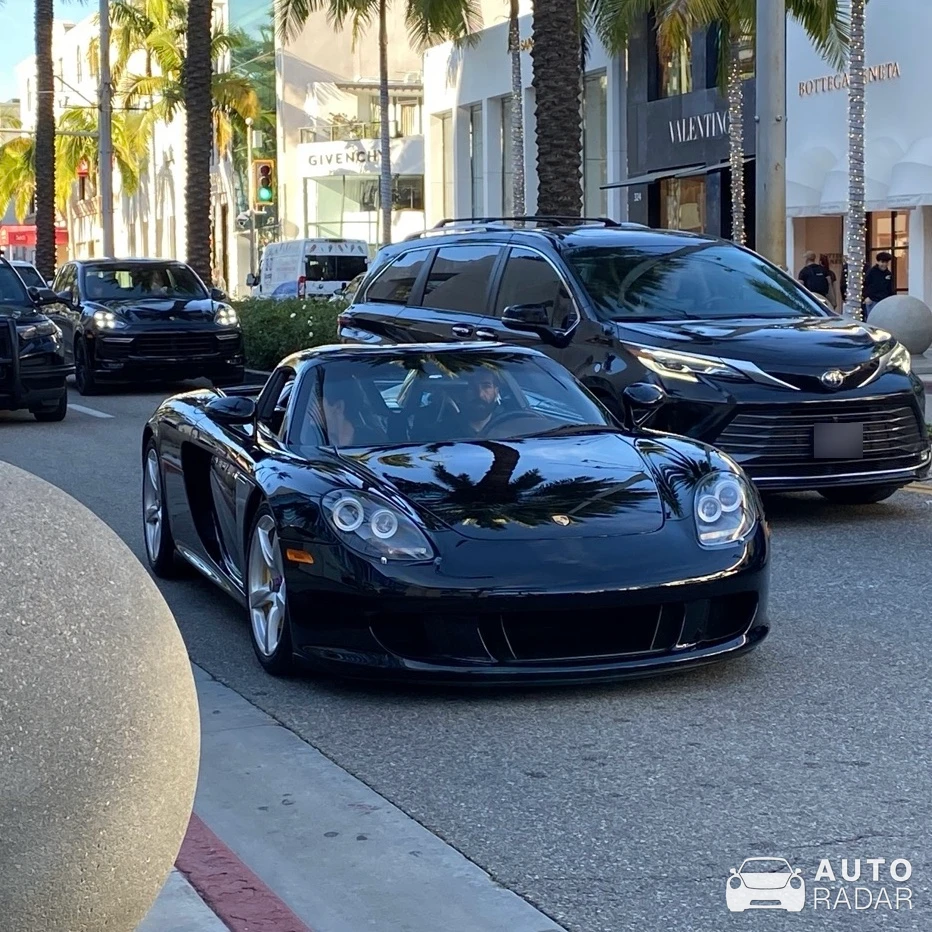 Porsche Carrera GT spotted in Beverly Hills, United States