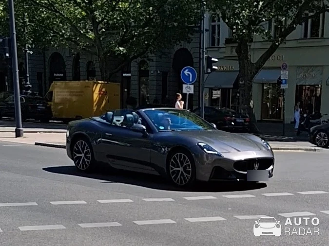 Maserati GranCabrio Folgore 2024 spotted in Berlin