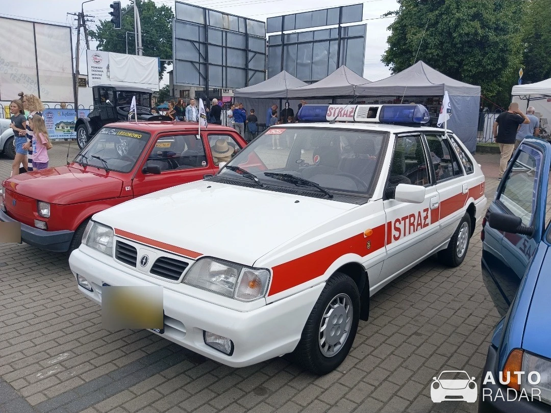 FSO Polonez Caro spotted in Sochaczew