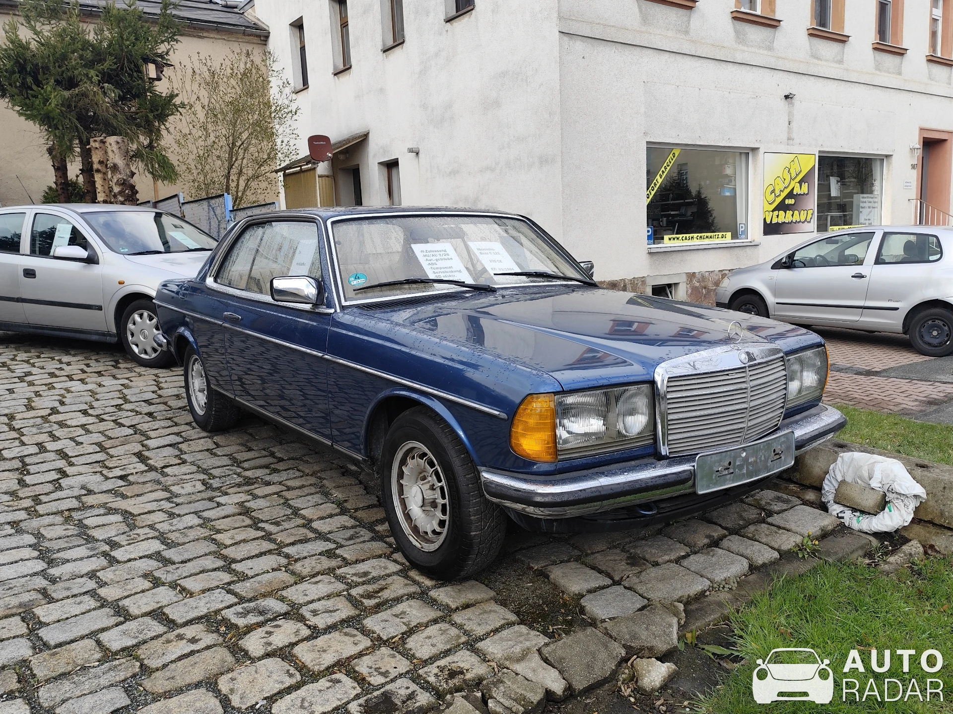 Mercedes-Benz 230 CE Cabriolet W123 spotted in Chemnitz