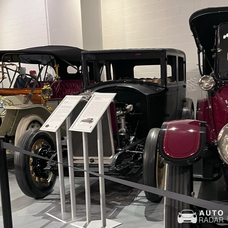 Rolls-Royce Ghost Series II Silver Ghost Collection spotted in Auburn