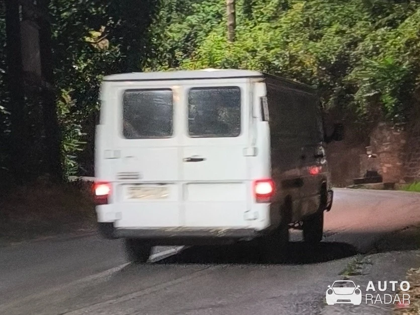 Mercedes-Benz Sprinter spotted in Drakia