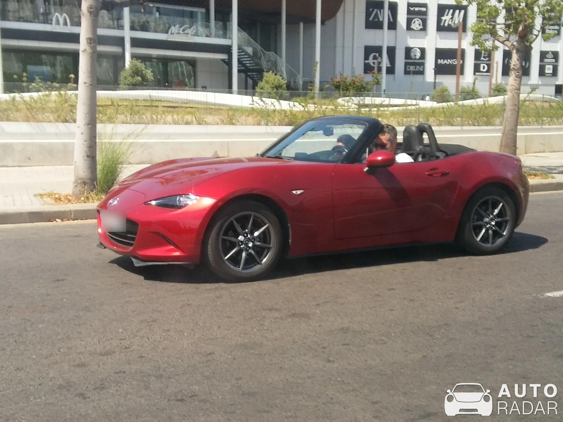 Mazda MX-5 spotted in Valencia, Spain