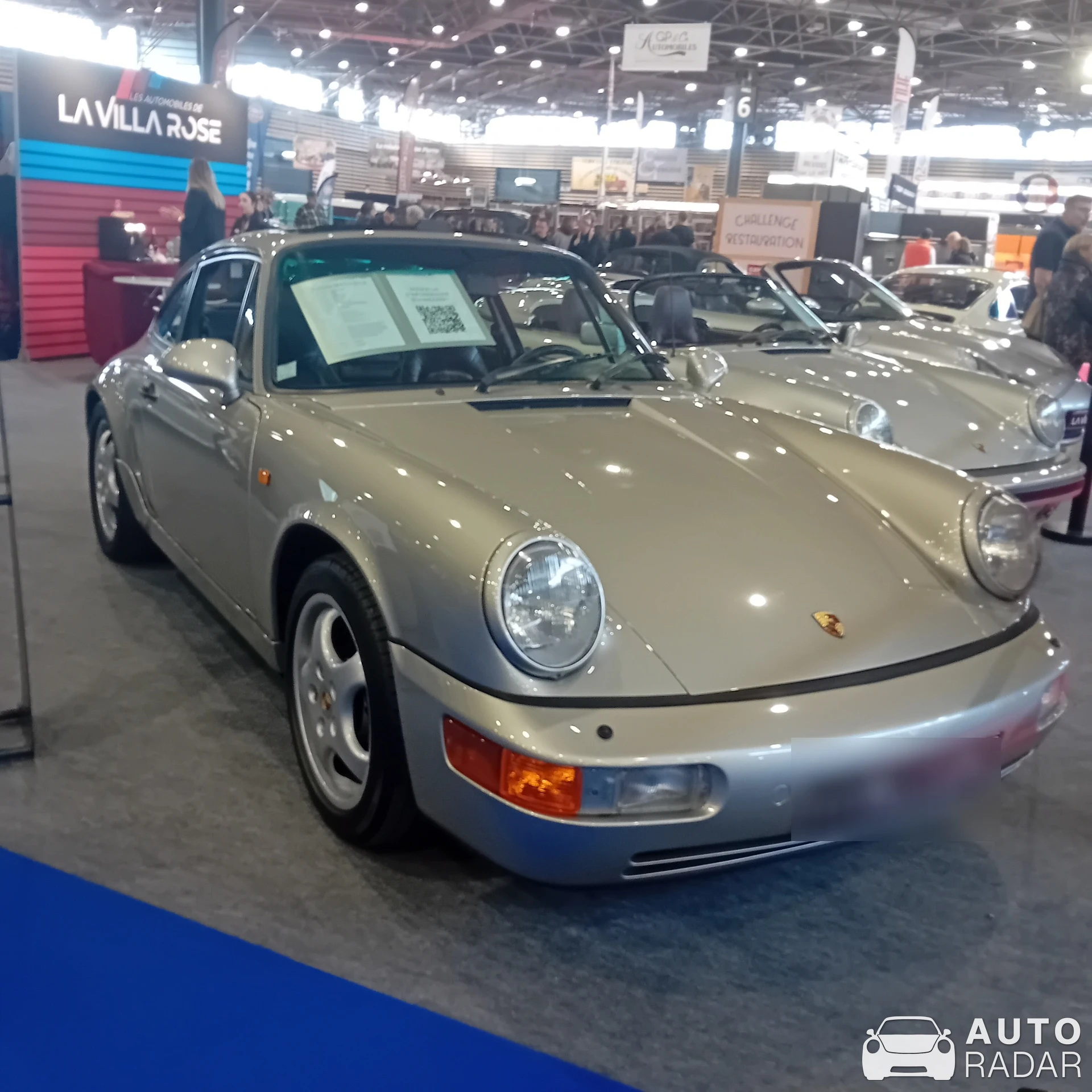 Porsche 964 Carrera 4 spotted in Lyon, France