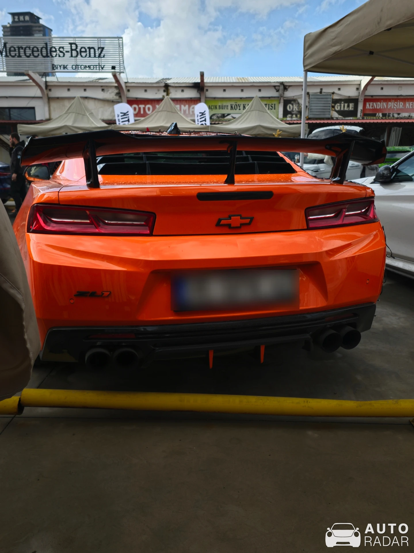 Chevrolet Camaro ZL1 spotted in Bayraklı, Türkiye