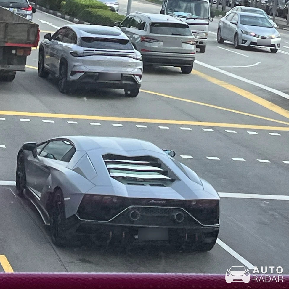 Lamborghini Aventador LP780-4 Ultimae spotted in Singapore, Singapore