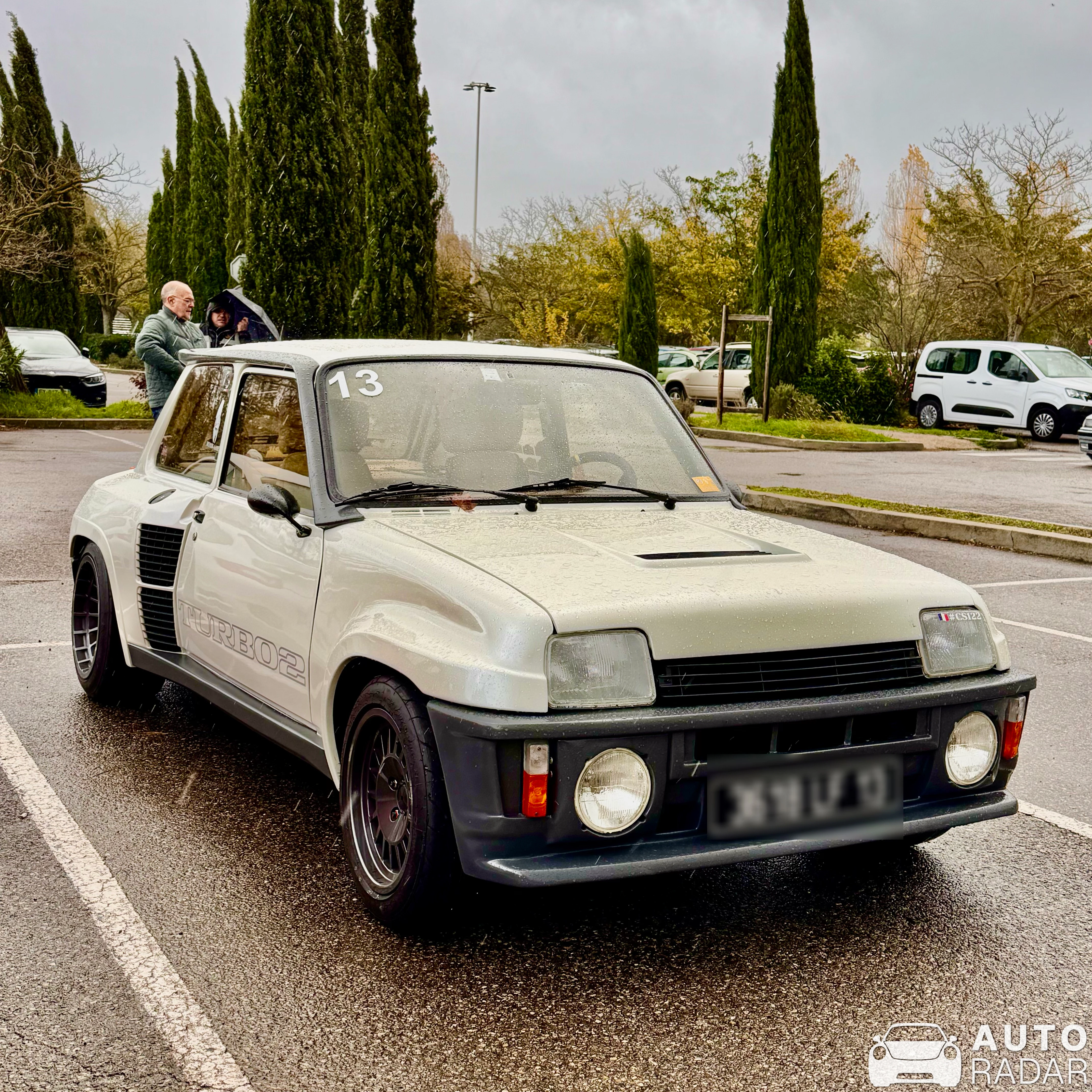 Renault 5 Turbo 2 spotted in Bouc-Bel-Air