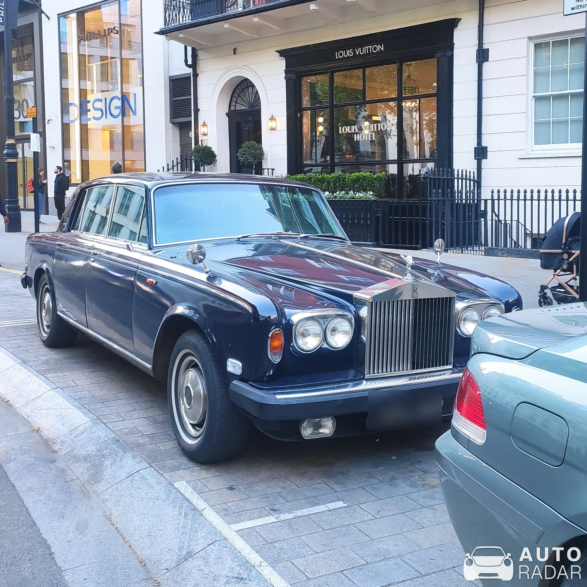Rolls-Royce Silver Wraith spotted in London