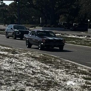 Ford Mustang Coupé 1966 spotted in Biloxi