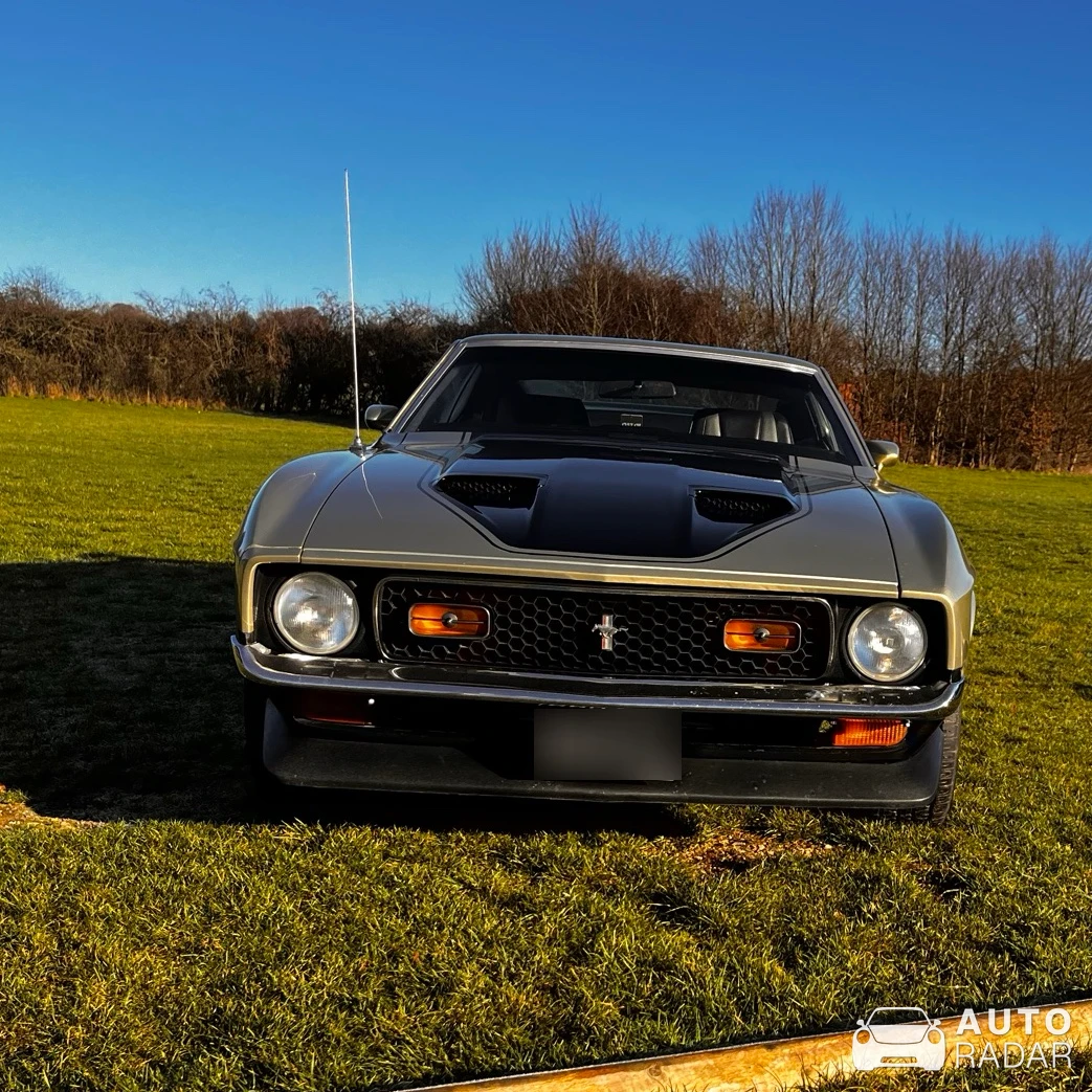 Ford Mustang Mach 1 1969 spotted in Hampshire, United Kingdom