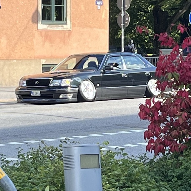 Lexus LS 430