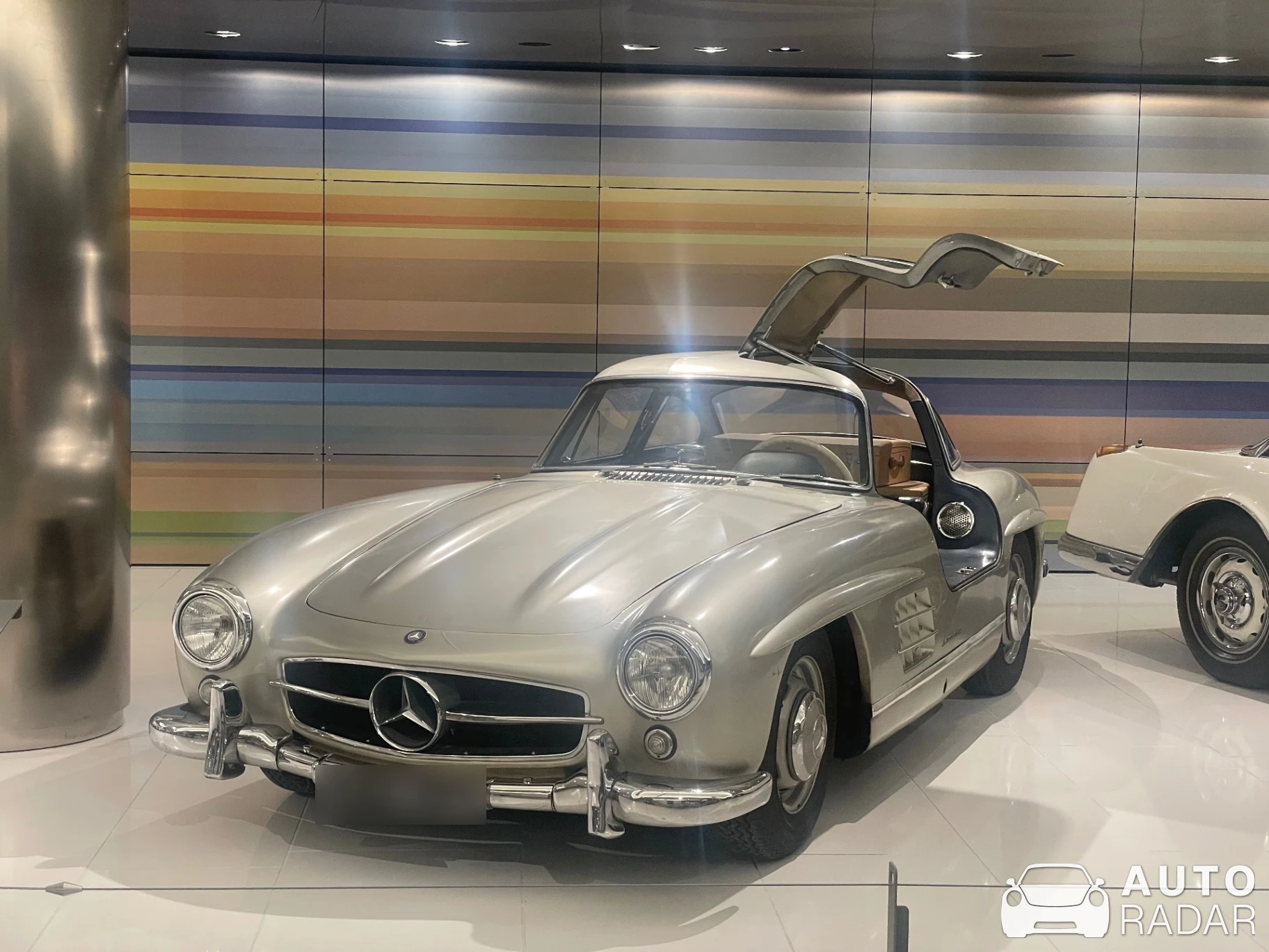 Mercedes-Benz 300SL Gullwing spotted in Monaco, Monaco