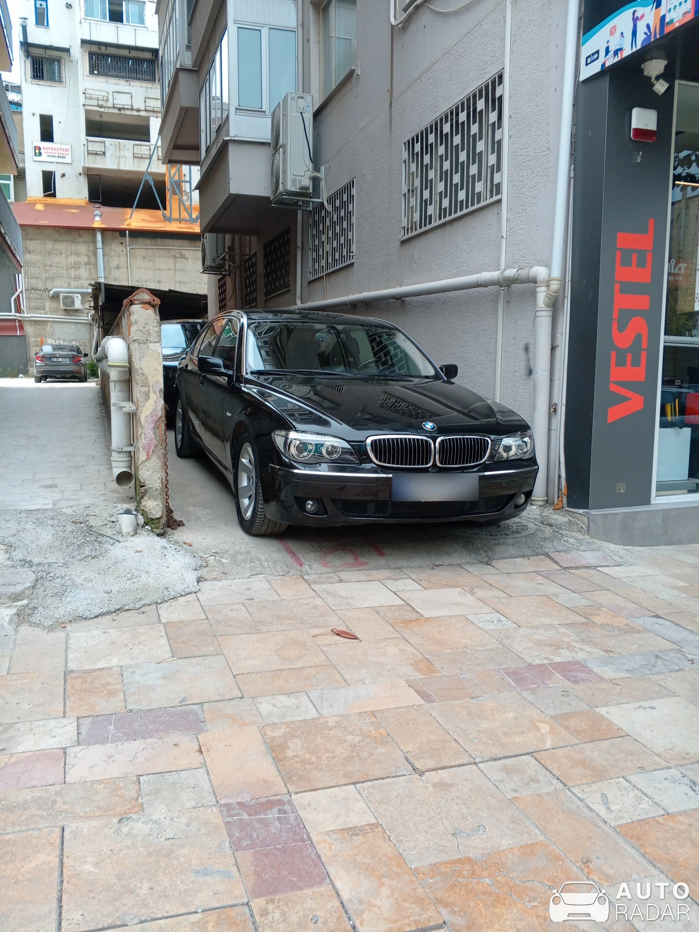 BMW 7 Series E38 spotted in Merkezefendi